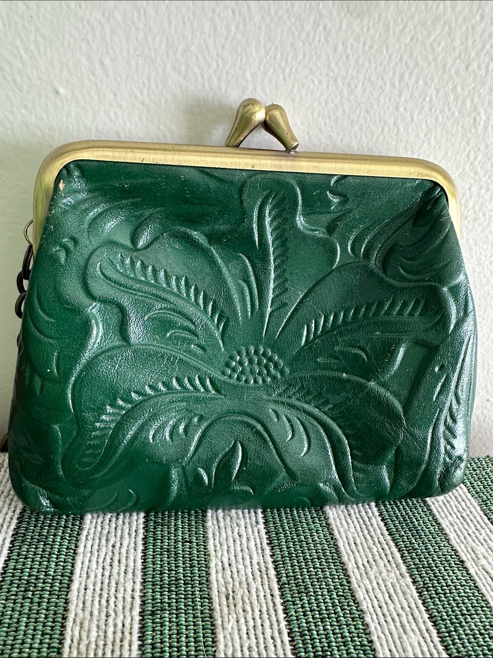 Patricia Nash Forest Green Embossed Leather Kiss-Lock Mini Bag - Picture 2 of 6